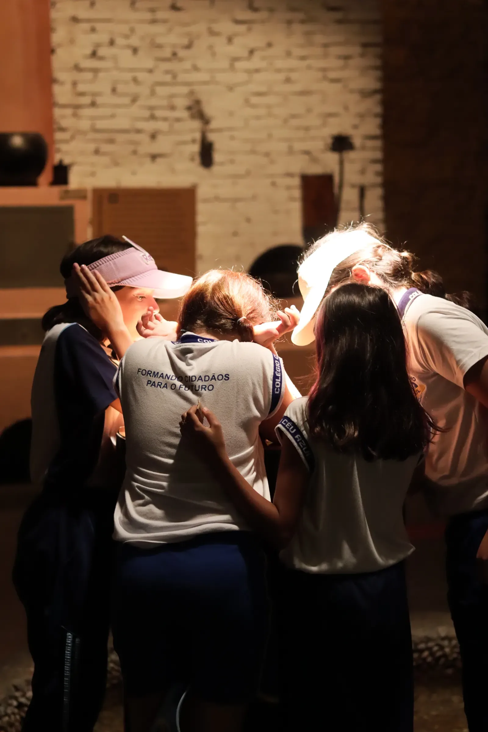 Apresentação musical com estudantes
